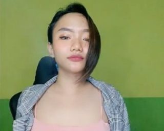 Kak Flo Remas Nenen